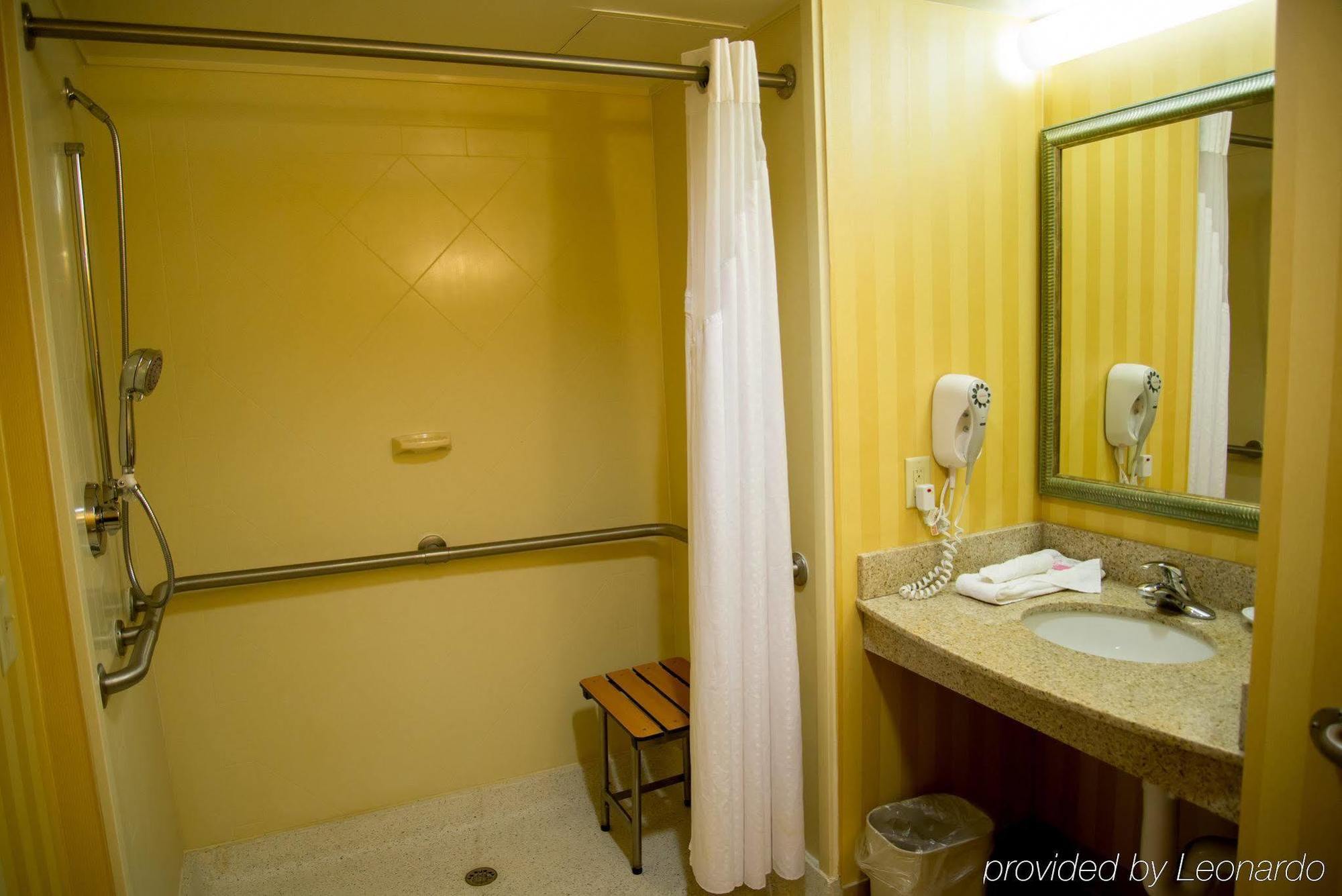 Holiday Inn Rocky Mount I-95 @ Us 64 By Ihg Εξωτερικό φωτογραφία